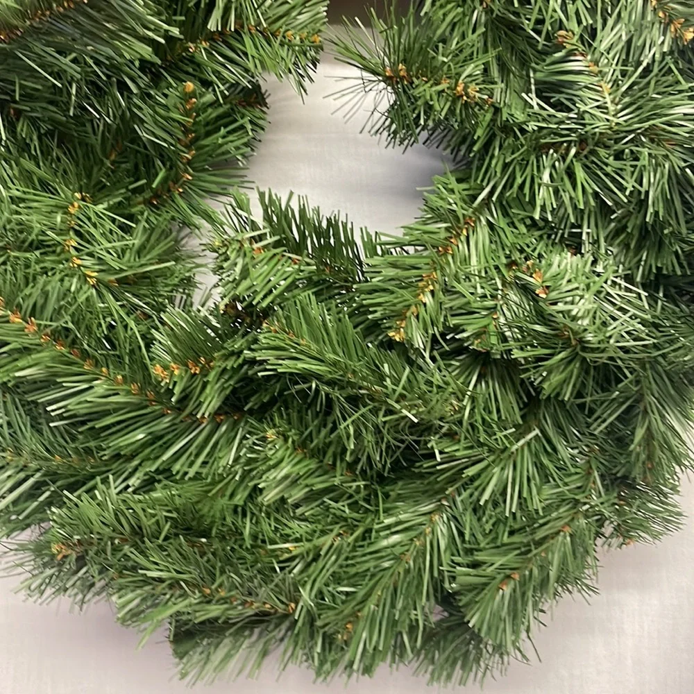C Designer Series Wreath 24